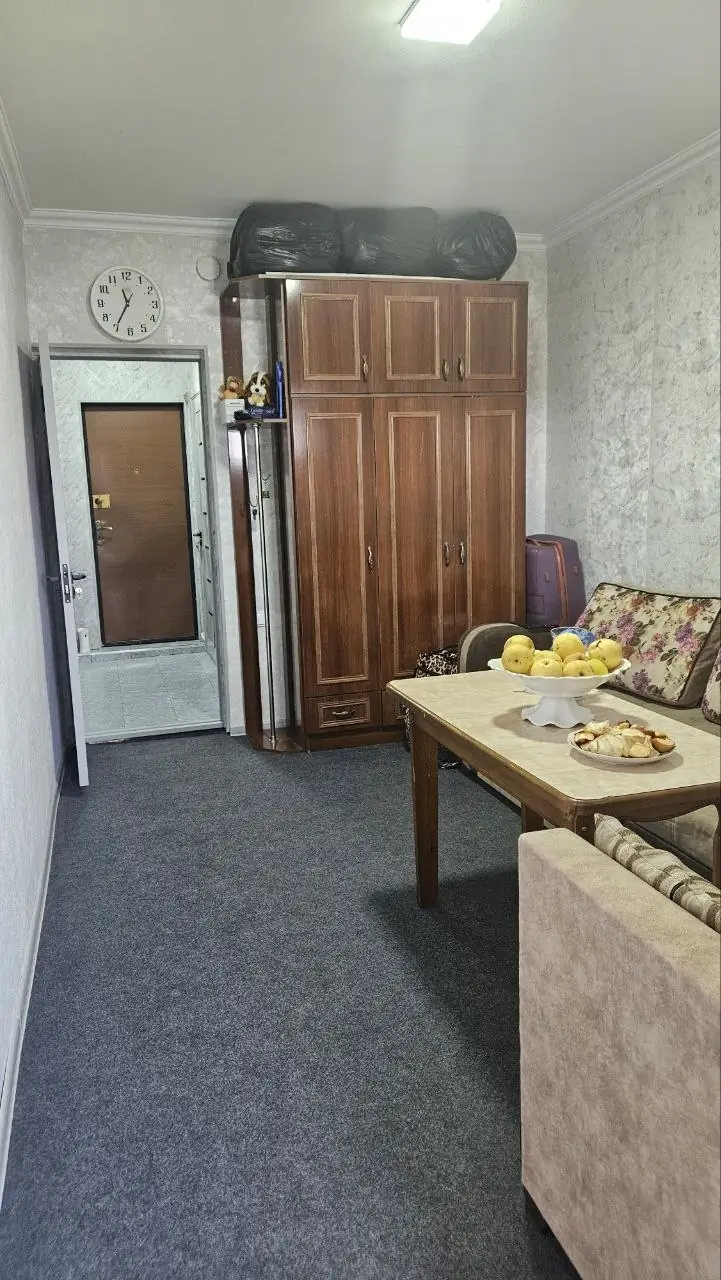 1 xonali kvartira sotiladi − 20 m²