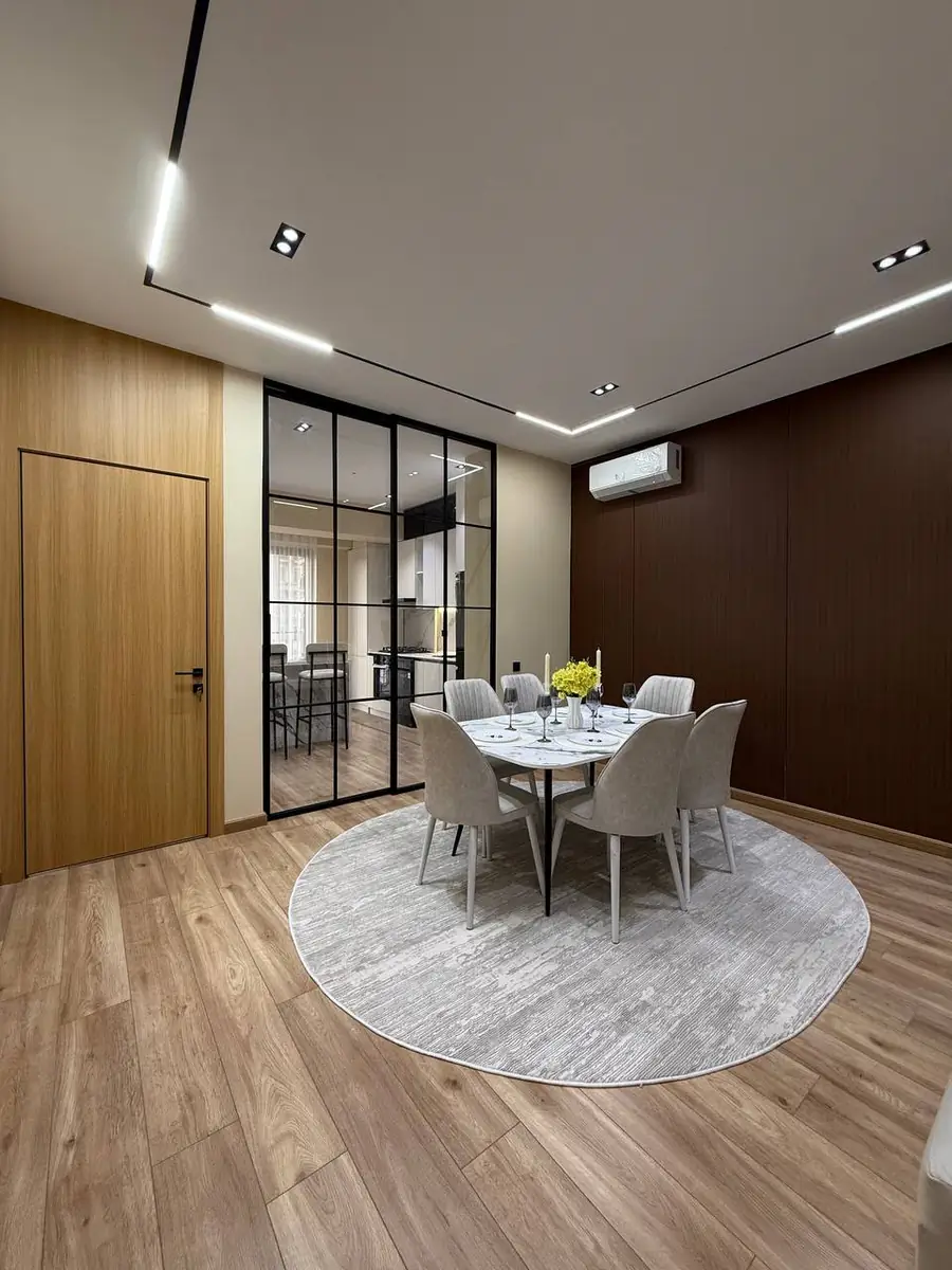 3 xonali kvartira sotiladi − 70 m²