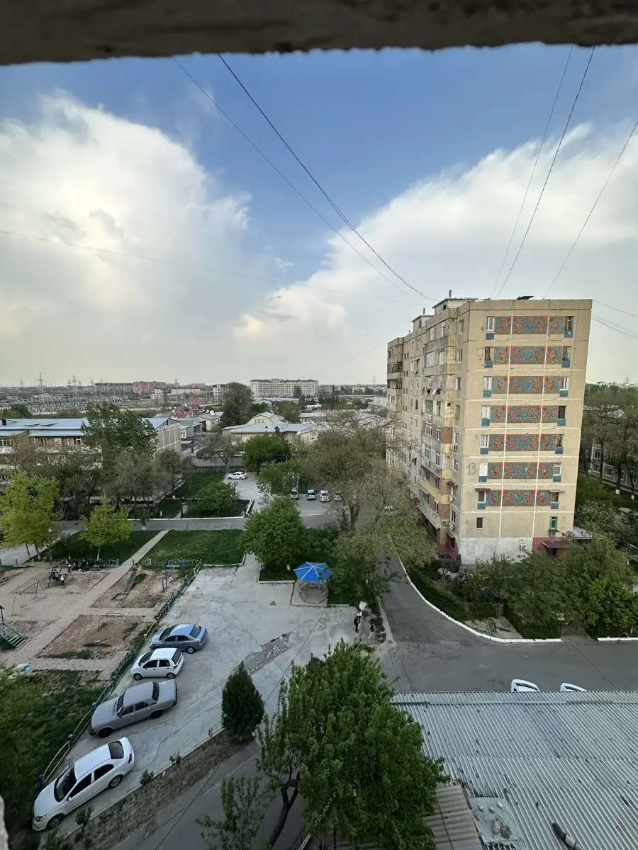 Продается 2-комнатная квартира − 55.8 м²