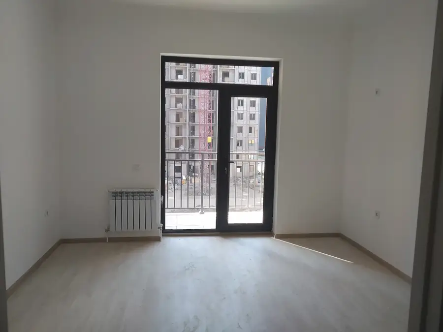 Продается 2-комнатная квартира − 52.4 м²