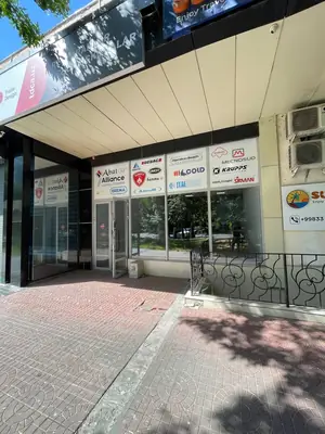 Ijaraga ofis − 179 m²