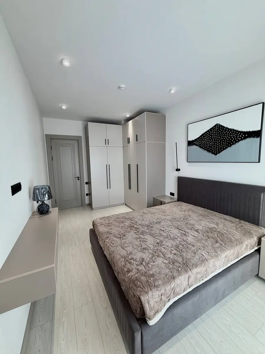 Сдается 2-комнатная квартира − 50 м²