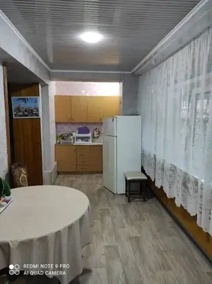 3-комнатная квартира − 70 м², 2/4 этаж