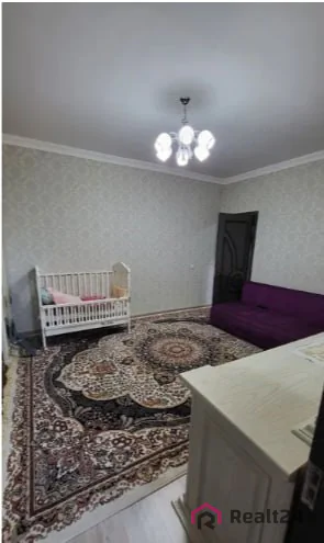 3 xonali kvartira sotiladi − 60 m²