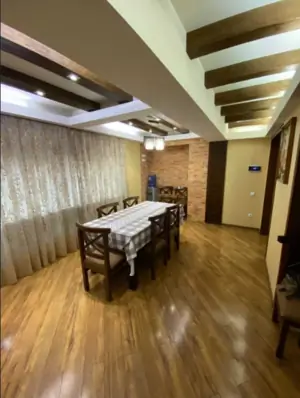 5 dan ortiq xonali kvartira − 120 m², 7/9 qavat