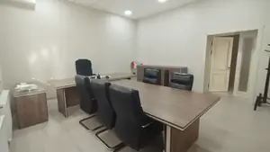 Ofis − 70 m², 2/2 qavat