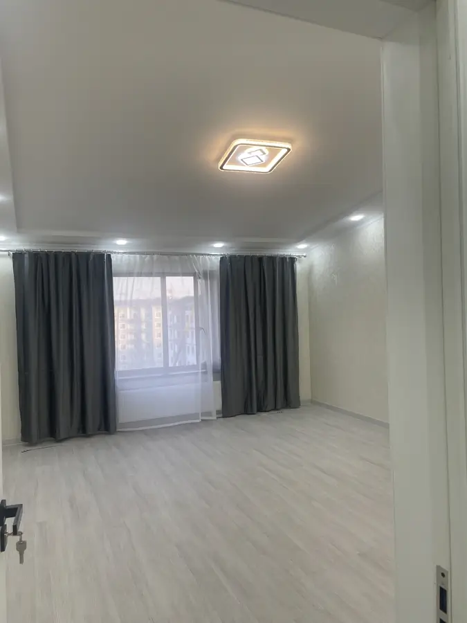 Продается 2-комнатная квартира − 86 м²