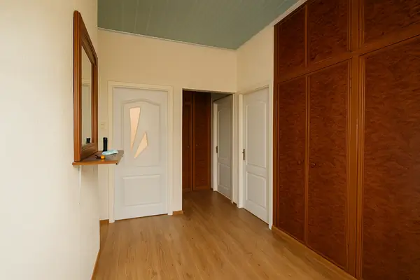 4 xonali kvartira − 92 m², 4/4 qavat