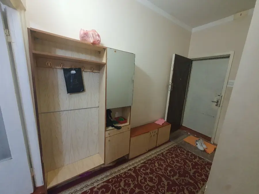 1 xonali kvartira sotiladi − 38 m²