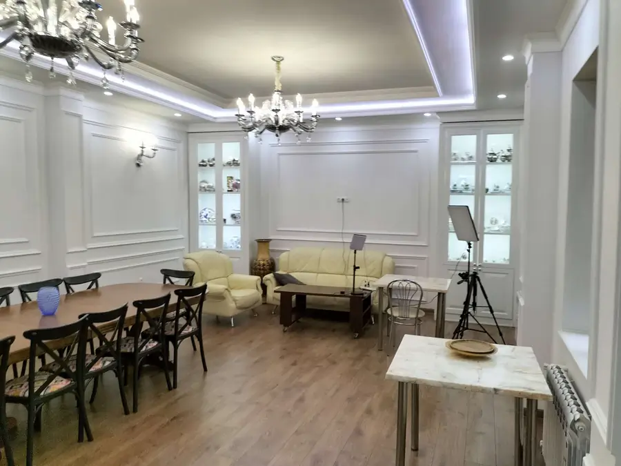 2 qavatli uy sotiladi − 500 m²