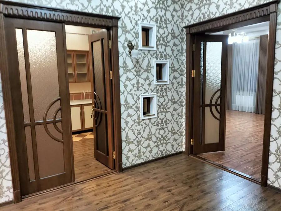 Ijaraga 2 qavatli uy − 200 m²