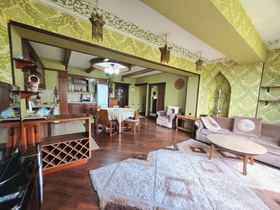 Ijaraga 4 xonali kvartira − 140 m²