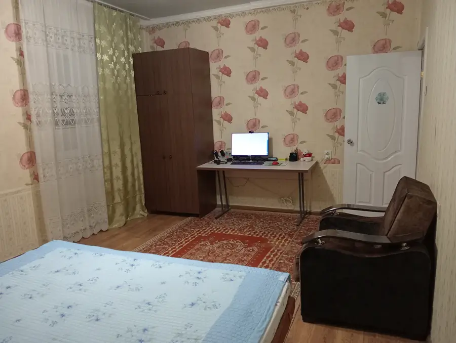 Сдается Более 5-комнатная квартира − 120 м²