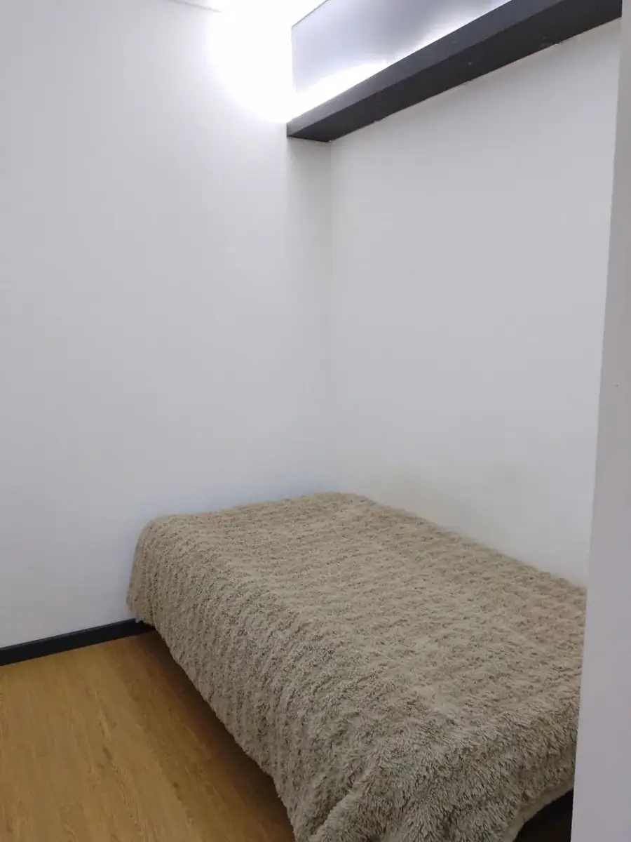 Продается 2-комнатная квартира − 47 м²