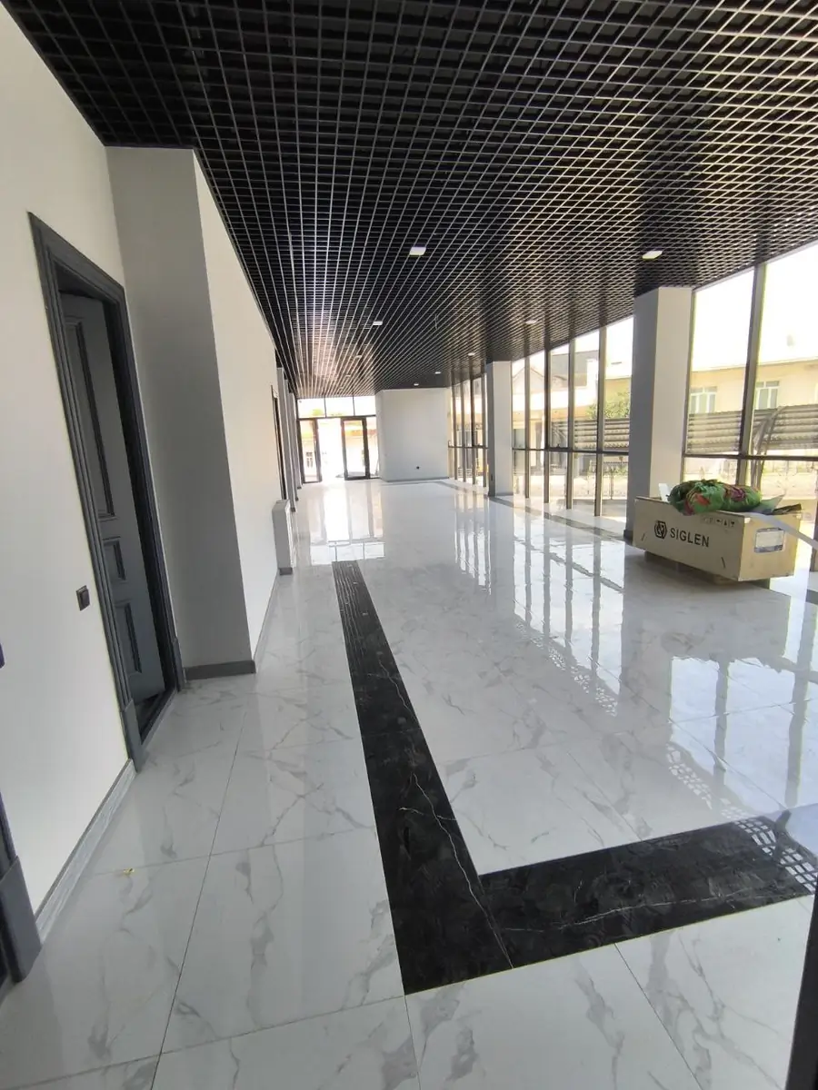 Ijaraga ofis − 1080 m²