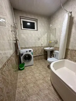 Сдается 3-комнатная квартира − 113 м²
