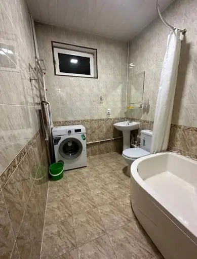 Сдается 3-комнатная квартира − 113 м²