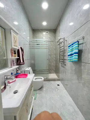 Ijaraga 4 qavatli uy − 650 m²