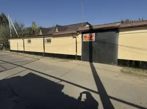 1 qavatli uy − 600 m², 8 sot.