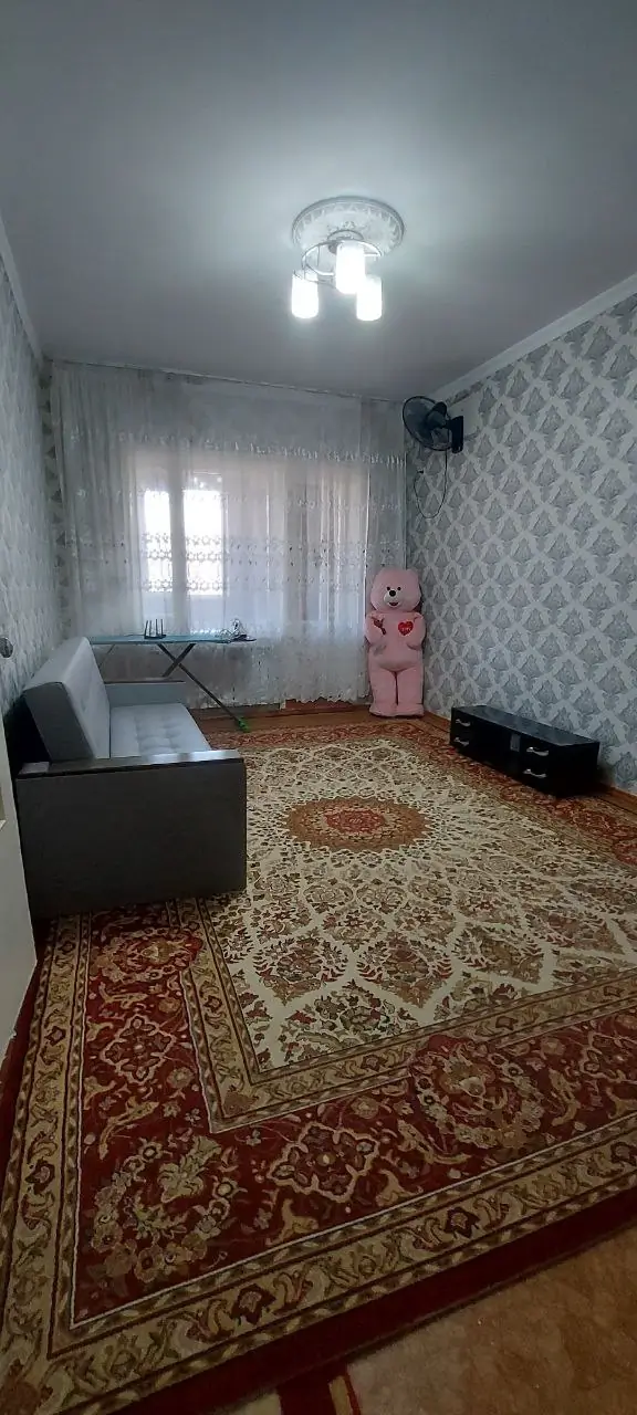 Сдается 1-комнатная квартира − 45 м²