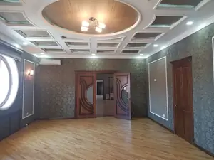 Продается 2-этажный дом − 1200 м²