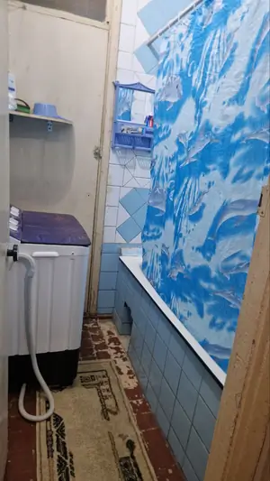 Сдается 2-комнатная квартира − 400 м²