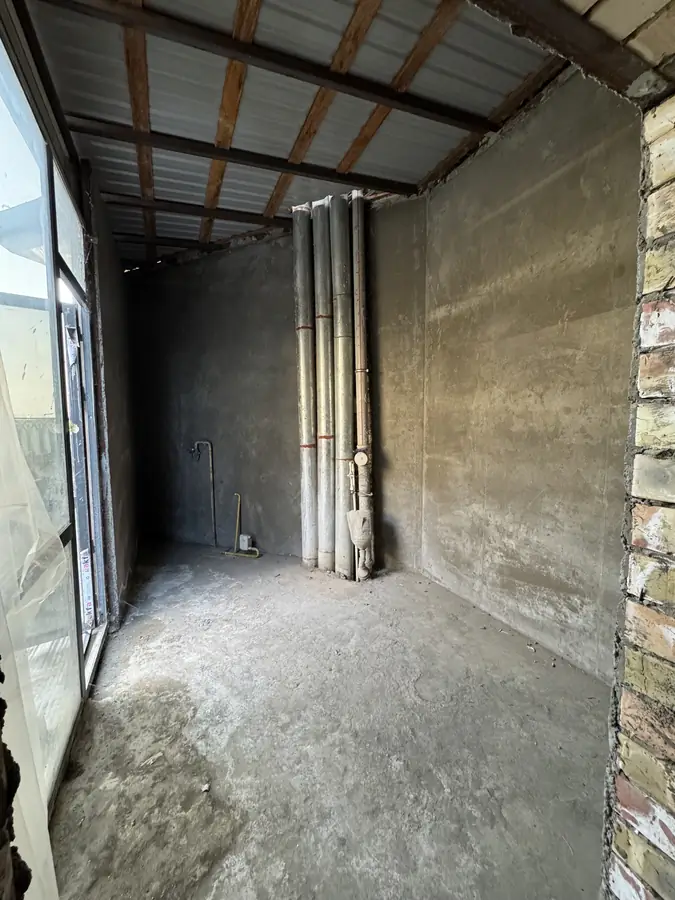 Продается Более 5-комнатная квартира − 157 м²