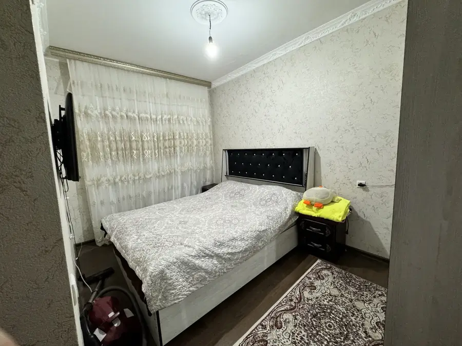 Продается 2-комнатная квартира − 43 м²