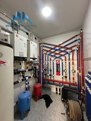 3 qavatli uy sotiladi − 400 m²