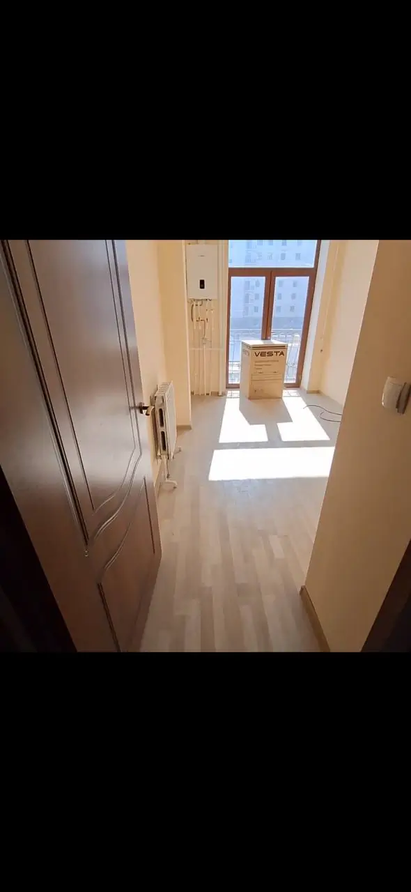 1 xonali kvartira sotiladi − 36.5 m²