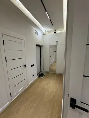 Сдается 2-комнатная квартира − 60 м²