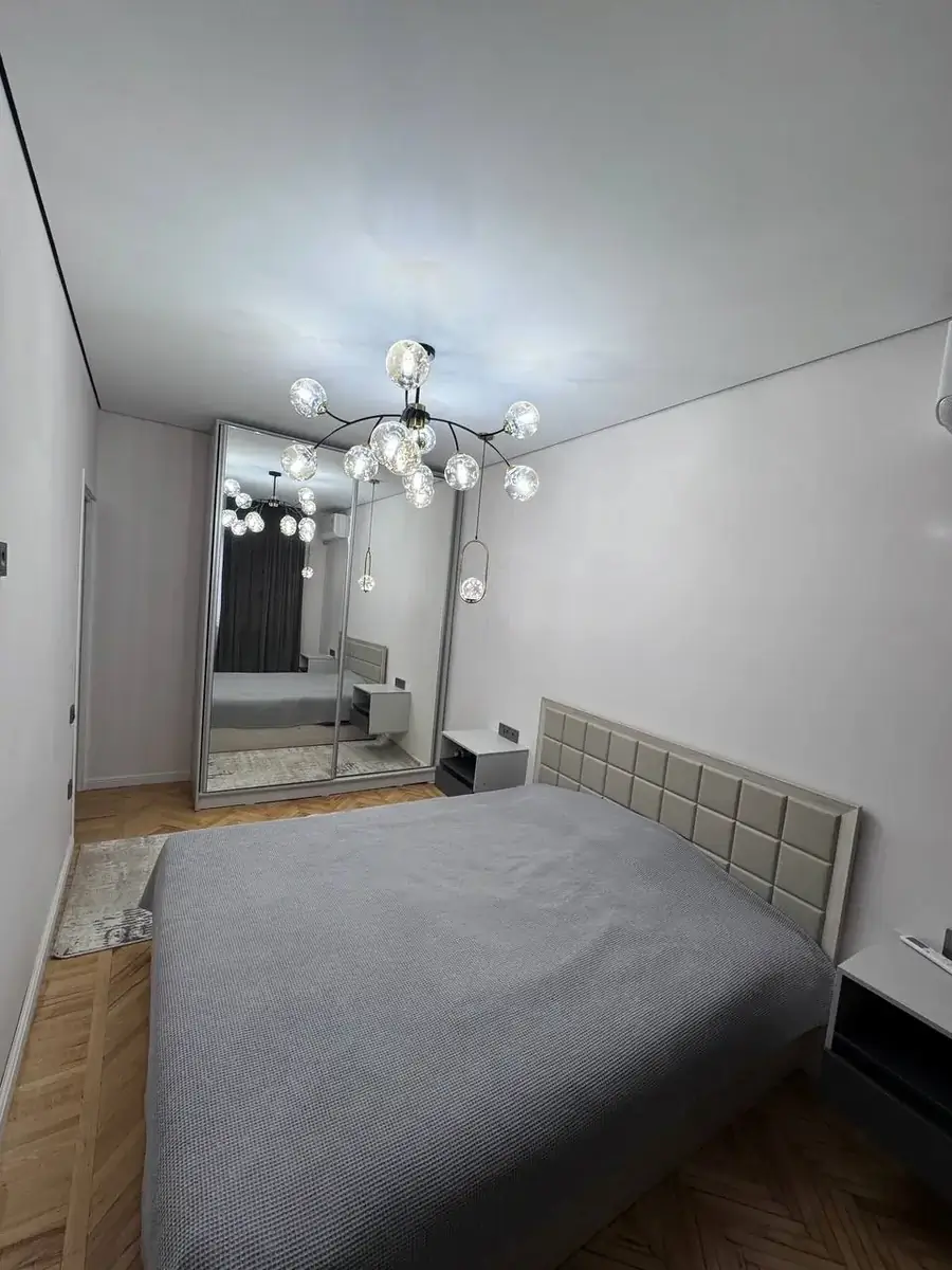 Продается 3-комнатная квартира − 72 м²