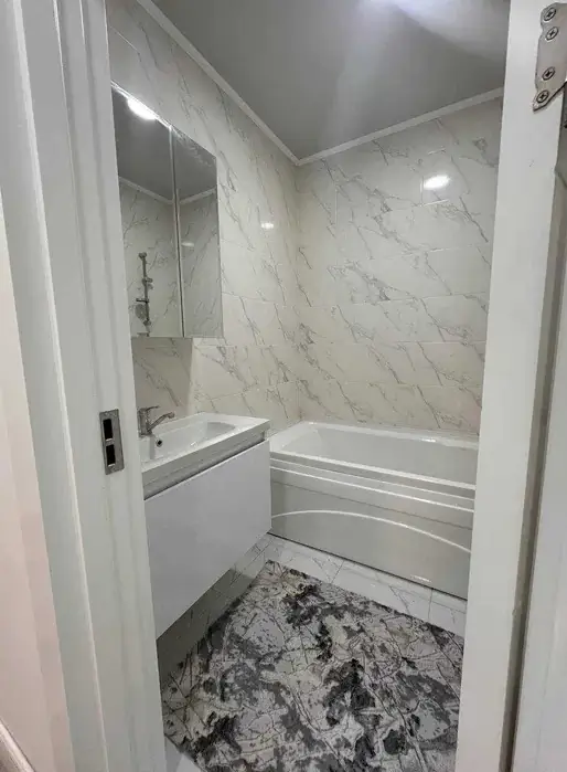 3 xonali kvartira sotiladi − 95 m²