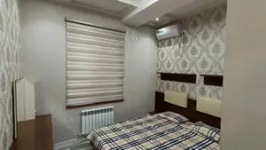 Сдается 2-комнатная квартира − 65 м²