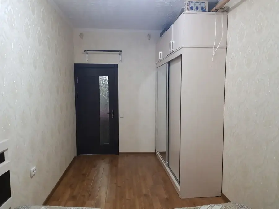 Продается 2-комнатная квартира − 50 м²