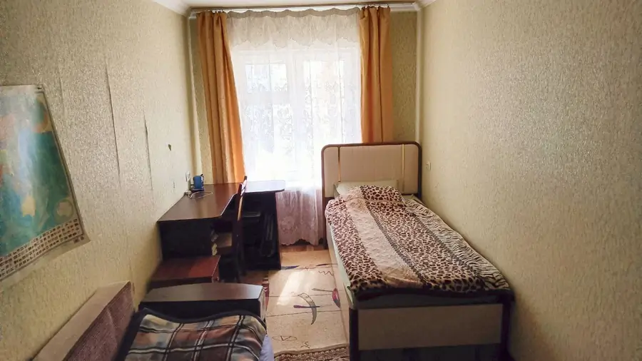 Продается 2-комнатная квартира − 50 м²