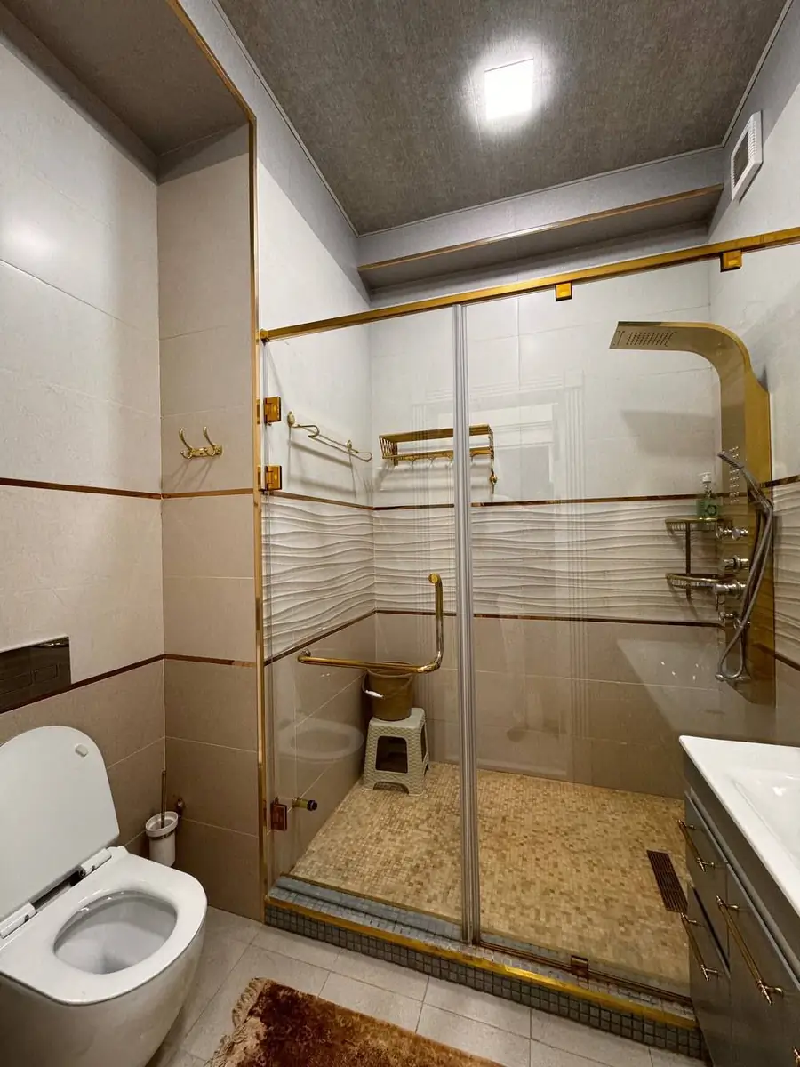 Ijaraga 2 xonali kvartira − 70 m²