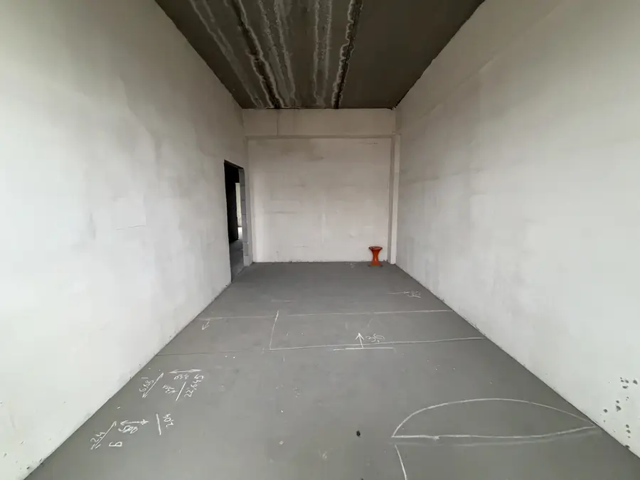 3 xonali kvartira sotiladi − 112 m²