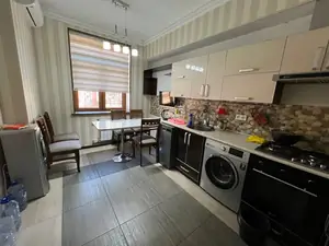 3 xonali kvartira − 86 m², 4/7 qavat