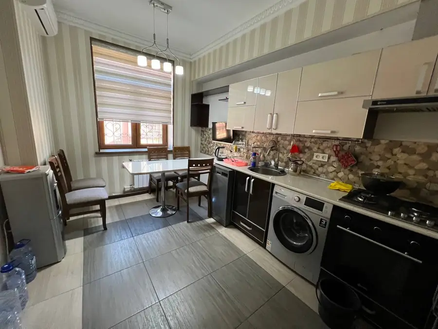 Ijaraga 3 xonali kvartira − 86 m²