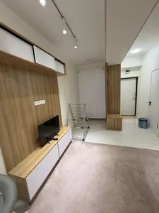 Сдается 2-комнатная квартира − 42 м²