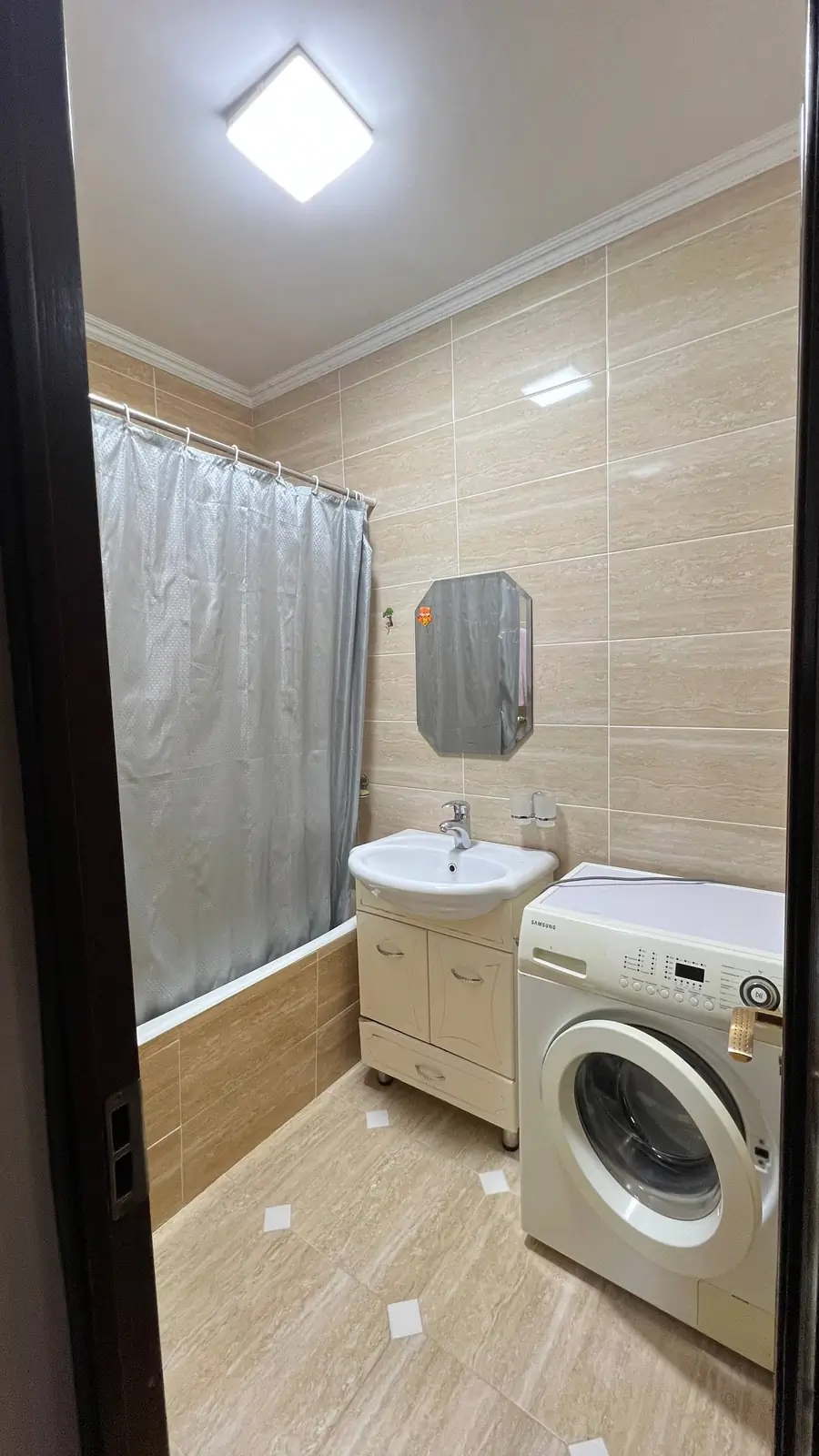 Ijaraga 3 xonali kvartira − 82 m²