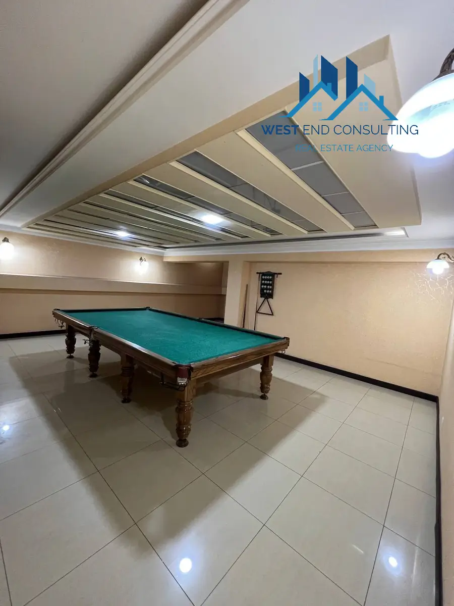 Ijaraga 2 qavatli uy − 300 m²