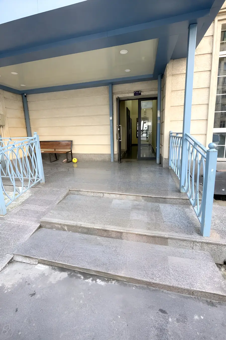Посуточно 2-комнатная квартира − 55 м²