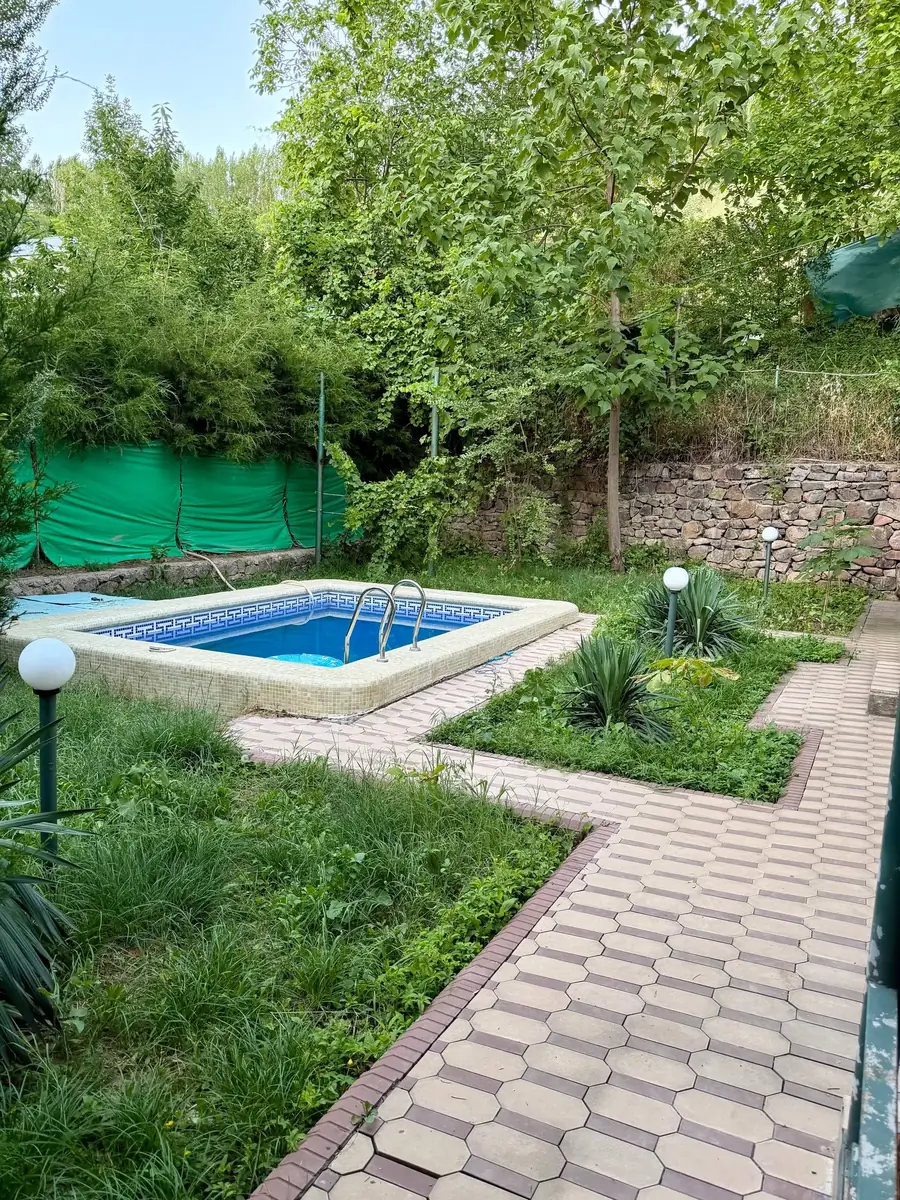 Ijaraga 1 qavatli uy − 400 m²