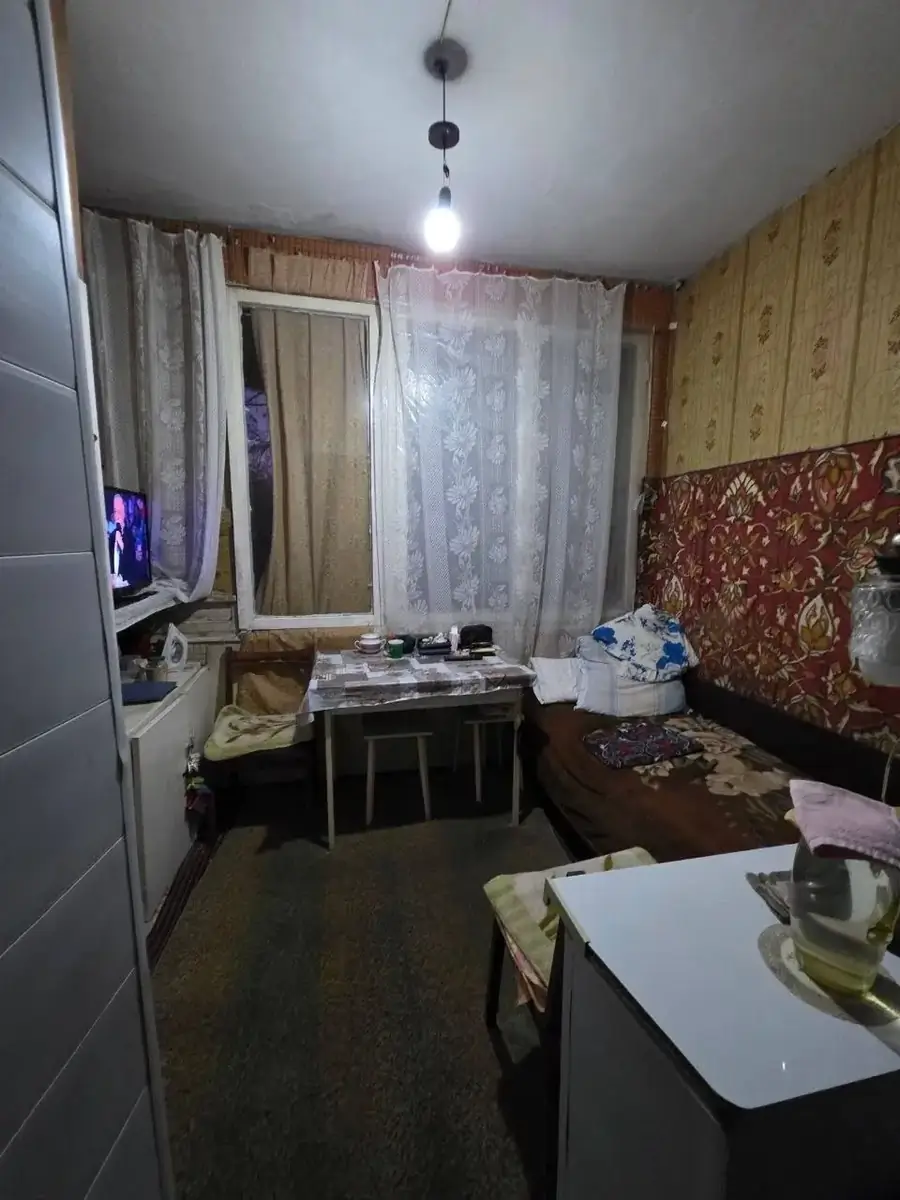 Продается 1-комнатная квартира − 45 м²
