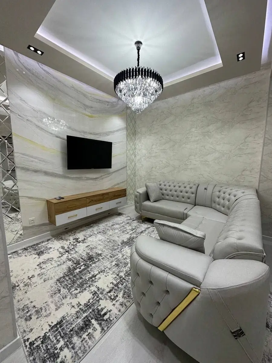 Сдается 2-комнатная квартира − 60 м²