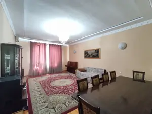 2 qavatli uy sotiladi − 3.7 m²