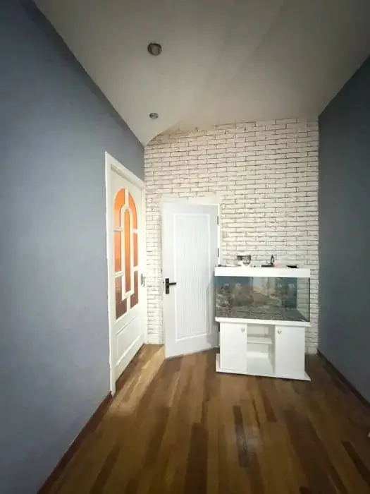 Сдается 3-комнатная квартира − 161 м²