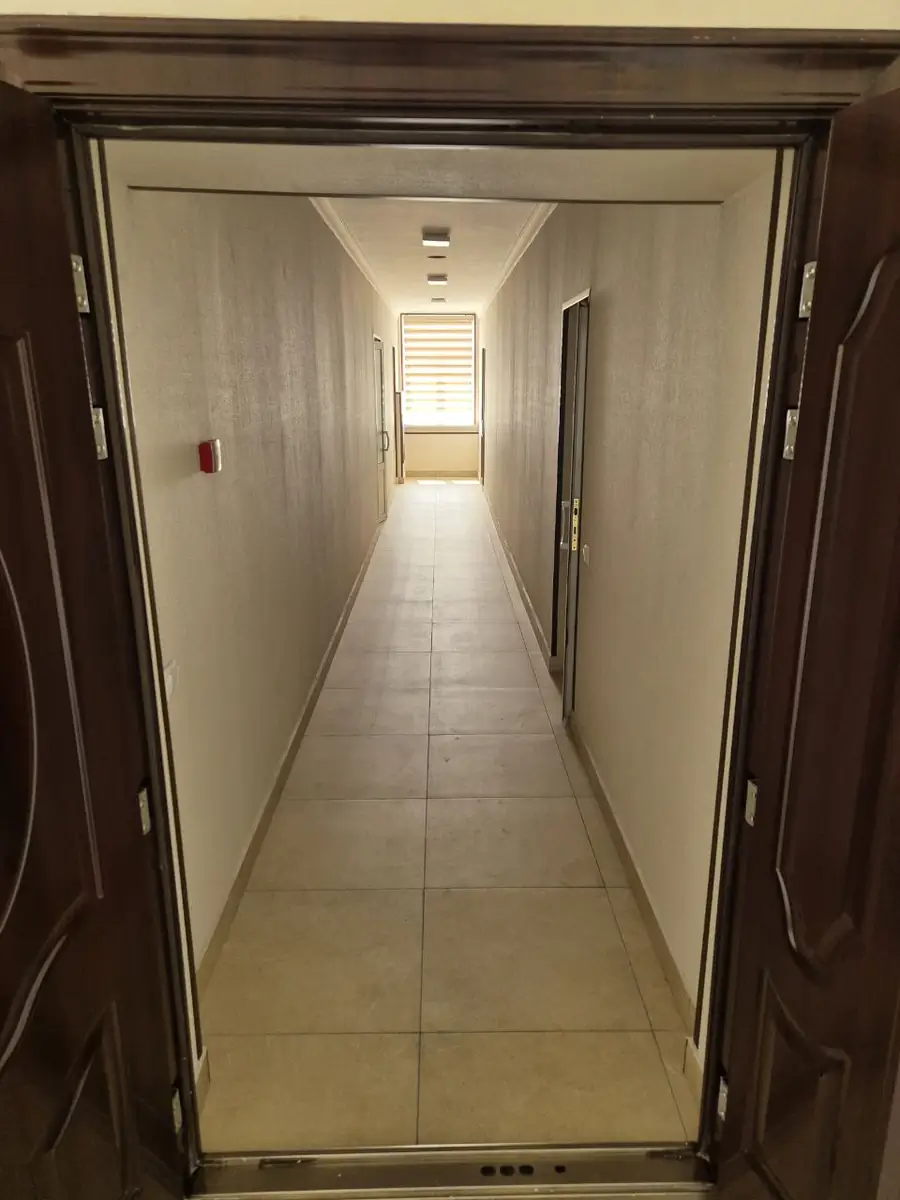 Ijaraga ofis − 145 m²
